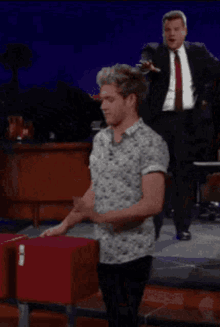 Niall Horan James Corden GIF - Niall Horan James Corden Late Late Show GIFs