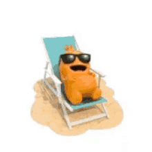 Sunny Beach GIF - Sunny Beach Sunbathing GIFs