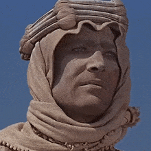 Looking Lawrence GIF - Looking Lawrence Lawrence Of Arabia GIFs