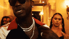 Flexing Necklace Gucci Mane GIF - Flexing Necklace Gucci Mane She Miss Me Song GIFs