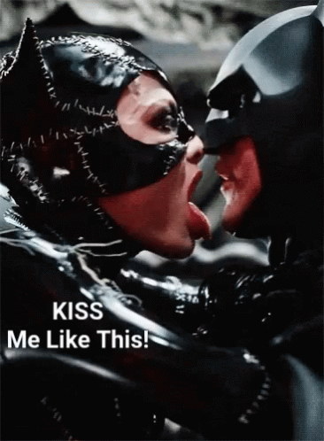 batman catwoman kiss