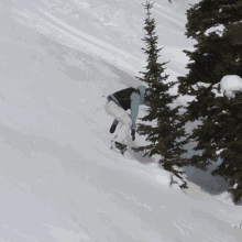 Snowboard Jump Zoi Sadowski Synnott GIF - Snowboard Jump Zoi Sadowski Synnott Red Bull GIFs