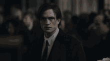 Staring Bruce Wayne GIF - Staring Bruce Wayne Robert Pattinson GIFs