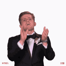 Clapping Mikey GIF - Clapping Mikey Married At First Sight GIFs