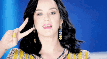 Katyperry Queenkatyperry GIF - Katyperry Queenkatyperry Peace Sign GIFs
