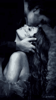 Couple In Love GIF - Couple In Love GIFs