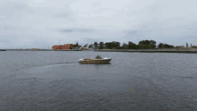 Boating Docking GIF - Boating Docking Skiboat GIFs