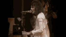 Queen Freddie Mercury GIF - Queen Freddie Mercury Performance GIFs