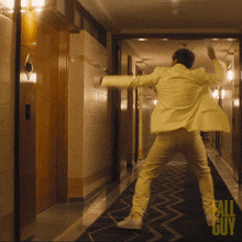 Throwing The Card The Fall Guy GIF - Throwing The Card The Fall Guy Colt Seavers GIFs
