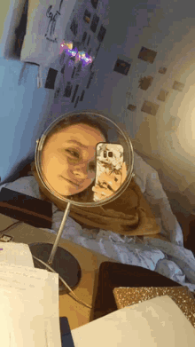 Haceds Huuu GIF - Haceds Huuu Mirror Selfie GIFs