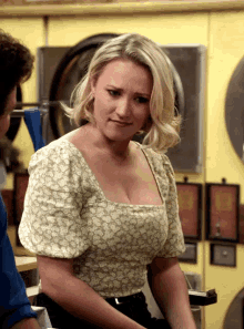 Emily Osment Young Sheldon GIF - Emily Osment Young Sheldon Is That A Good Thing GIFs