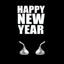 Happy New Year New Years GIF - Happy New Year New Years Kisses GIFs