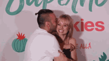 Kissing Photoshoot GIF - Kissing Photoshoot Couple GIFs