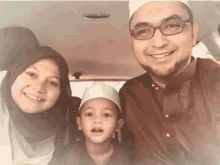Eid Mubarak Selfie GIF - Eid Mubarak Selfie Smiling GIFs