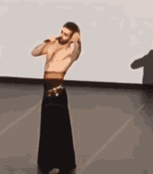 Mo Salah Dancing Rakeeb Mo Salah Dance GIF - Mo Salah Dancing Rakeeb Mo Salah Dance Belly Dance Salah GIFs