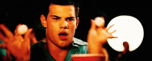 Taylor Lautner Beer Pong GIF - Taylor Lautner Beer Pong Balls GIFs