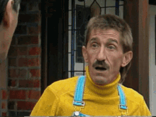 Chucklevision Chuckle Brothers GIF - Chucklevision Chuckle Brothers Paul Chuckle GIFs