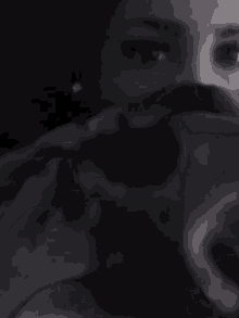 Hiding Jeweljavonne GIF - Hiding Jeweljavonne Eyes GIFs