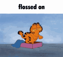 Garfield Floss GIF - Garfield Floss Flossed GIFs