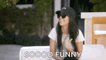Kourtney Kardashian Laughing GIF - Kourtney Kardashian Laughing Chuckle GIFs