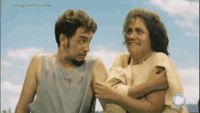 a man and a woman are standing next to each other with the words programa da porchat on the bottom of the screen