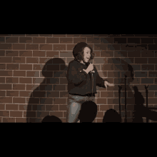 Holly Logan Comedian GIF - Holly Logan Comedian Stand Up GIFs