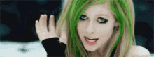 Avril Lavigne Waving GIF - Avril Lavigne Waving Bye GIFs