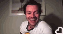 Laugh Harry Styles GIF - Laugh Harry Styles Harry Styles Laughing GIFs