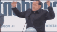 Evviva Berlusconi GIF - Evviva Berlusconi Berlusconi Evviva GIFs