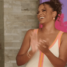 Laughing Kamie Crawford GIF - Laughing Kamie Crawford Are You The One GIFs