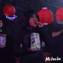 Mitsuba Mitsuba Snacks GIF - Mitsuba Mitsuba Snacks Spicy GIFs