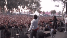 Concert Touring GIF - Concert Touring Rapper GIFs