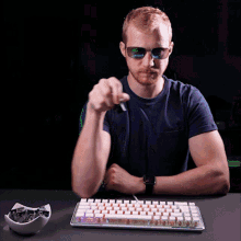 Keyboard Keyboard Warrior GIF - Keyboard Keyboard Warrior Salt Bae GIFs