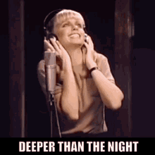 Olivia Newton John Deeper Than The Night GIF - Olivia Newton John Deeper Than The Night Totally Hot GIFs