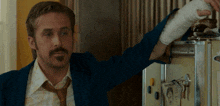 That Works The Nice Guys GIF - That Works The Nice Guys Ryan Gosling GIFs