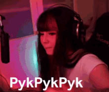 Pyk Pyk Pyk Shini Waifu GIF