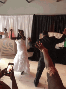 Bride Dance GIF - Bride Dance Couple GIFs