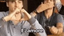 Cuoricini Amore Innamorato Kendall E James GIF - Little Hearts Love In Love GIFs