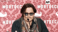 Johnny Depp Looking GIF - Johnny Depp Looking Handsome GIFs