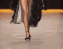 Hoang Thuy Miss Universe2019 GIF - Hoang Thuy Miss Universe2019 Miss Vietnam GIFs
