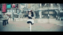 Miku Running GIF - Miku Running Bandmaid GIFs