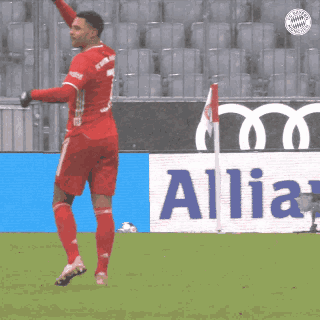 Serge Gnabry Gnabry GIF - Serge Gnabry Gnabry Fcb - Discover