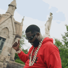 Dancing Gucci Mane GIF - Dancing Gucci Mane Dissin The Dead Song GIFs