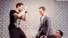 Tom Hiddleston Marvel GIF - Tom Hiddleston Marvel Dance GIFs