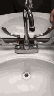 Plumbing Fail GIF - Plumbing Fail Fail Plumbing GIFs