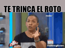 Bryan Villarini Te Trinca El Roto GIF - Bryan Villarini Te Trinca El Roto La Comay GIFs