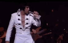 Elvis Microphone GIF - Elvis Microphone Mouth GIFs
