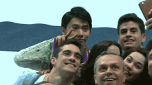 Yuzuru Hanyu Ice Skater GIF - Yuzuru Hanyu Ice Skater Selfie GIFs