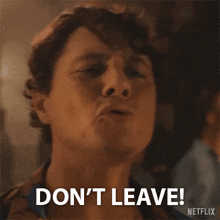 Don'T Leave Players GIF - Don'T Leave Players Stay Here GIFs