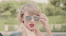 Taylor Swift Stressed GIF - Taylor Swift Stressed Wait What GIFs
